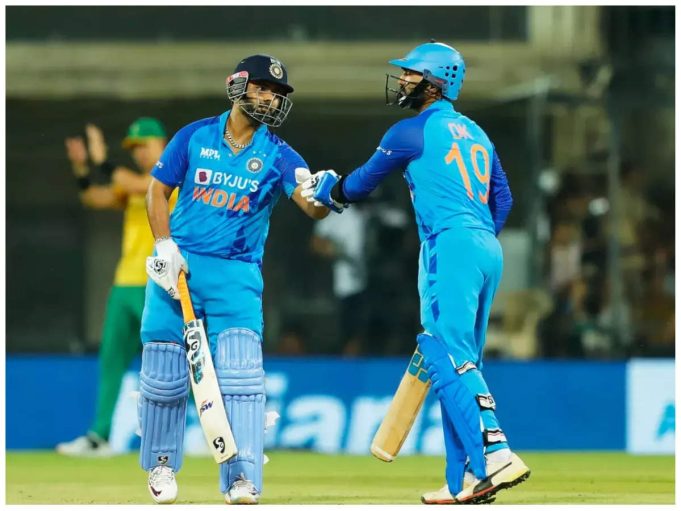 pant-karthik
